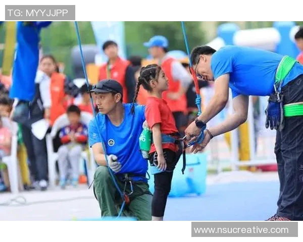 南京攀岩队荣登全国攀岩配合排行榜首位展现实力与团队精神