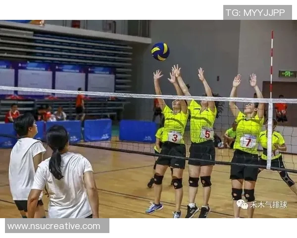 广州排球队的比赛经验揭秘：排球巨献背后的故事与技巧分享