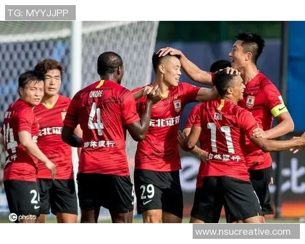 李磊独家分享羽毛球技巧与训练心得助你提升竞技水平