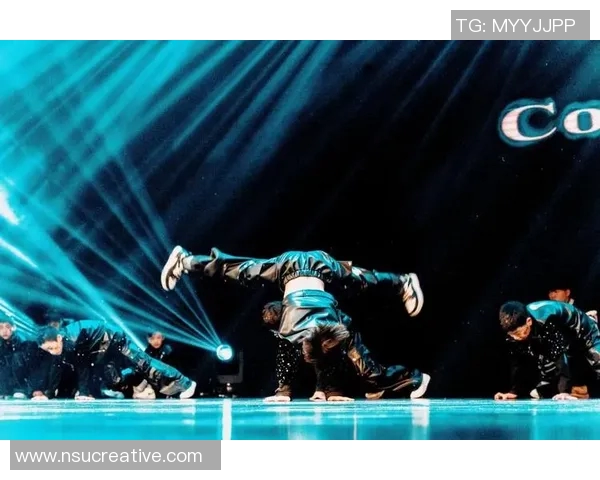 深圳街舞团队协作实力大比拼创新高引领街舞新潮流 深圳街舞团队协作实力大比拼创新高引领街舞新潮流