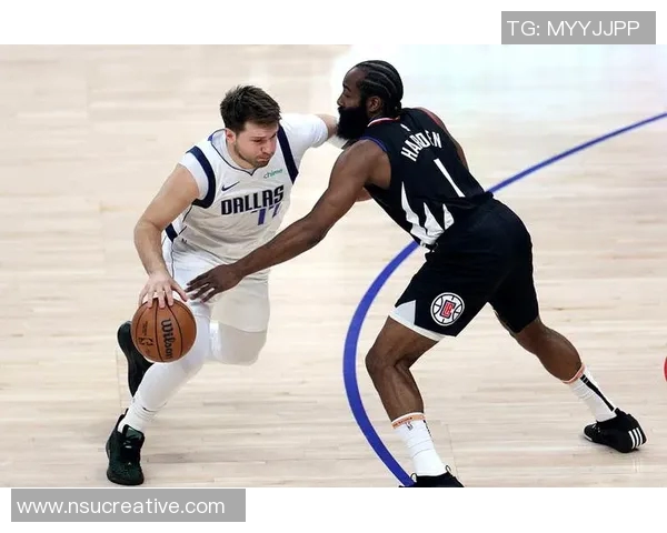 火箭队与快船队激战正酣12月20日精彩对决不容错过 火箭队与快船队激战正酣12月20日精彩对决不容错过